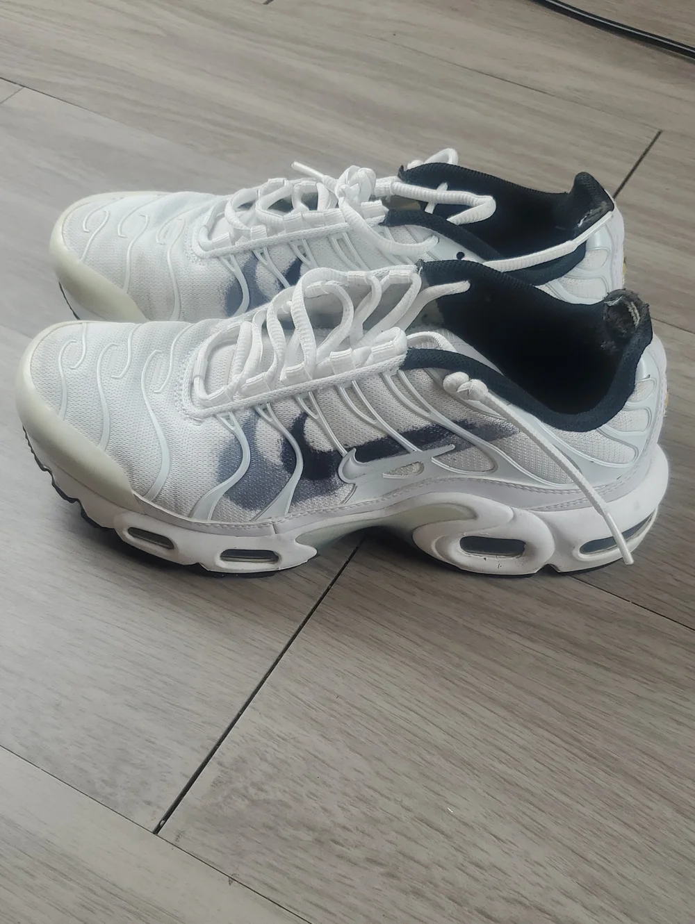 Nike Air Max Plus TN GS White Black FD0692-100 Youth 6Y